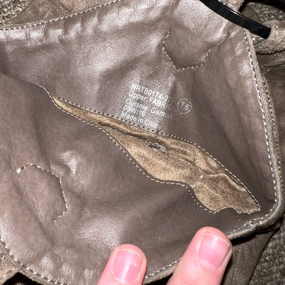 Boots - Picture 3 of 3